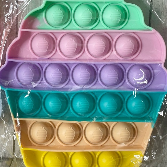 Sweets Rainbow Pop-Its (Set of 3) - Picture 4 of 4